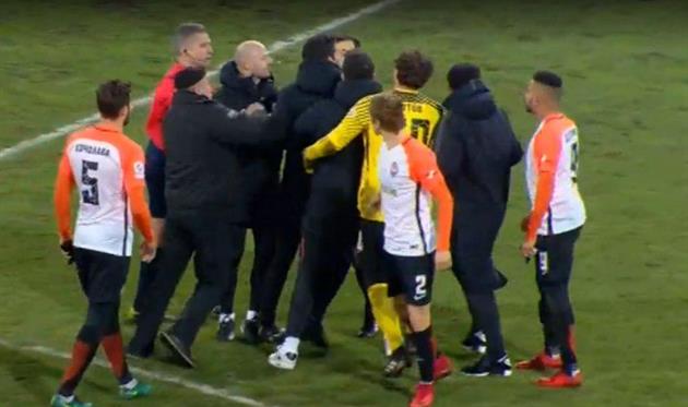 Фонсека выяснял отношения с арбитром после поражения от Зари