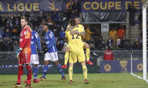 ПСЖ празднует победу, фото: twitter.com/PSG_inside