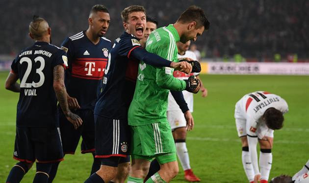 Бавария празднует победу, фото: twitter.com/FCBayern