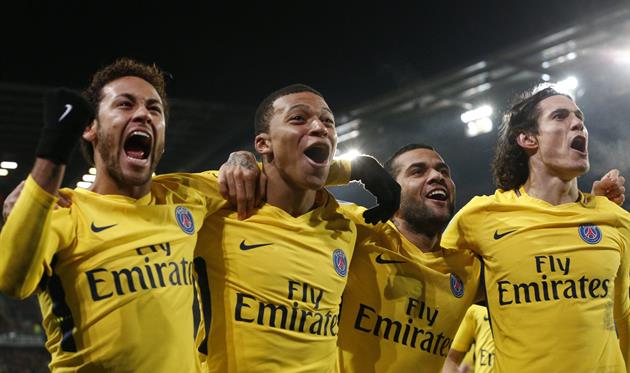 ПСЖ празднует победу, фото: twitter.com/PSG_inside