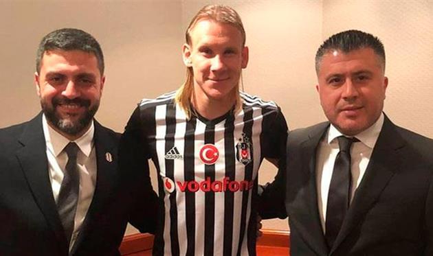 Вида прибыл в Бешикташ