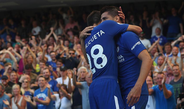 Сезар Аспиликуэта и Альваро Мората, premierleague.com