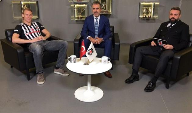 Домагой Вида (слева), ФК Бешикташ