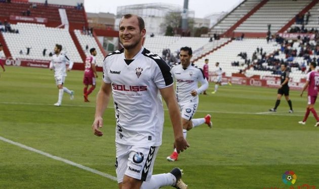 РОМАН ЗОЗУЛЯ