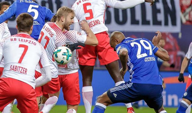 ШАЛЬКЕ УСТУПИЛ РБ ЛЕЙПЦИГУ, ФОТО: TWITTER.COM/S04