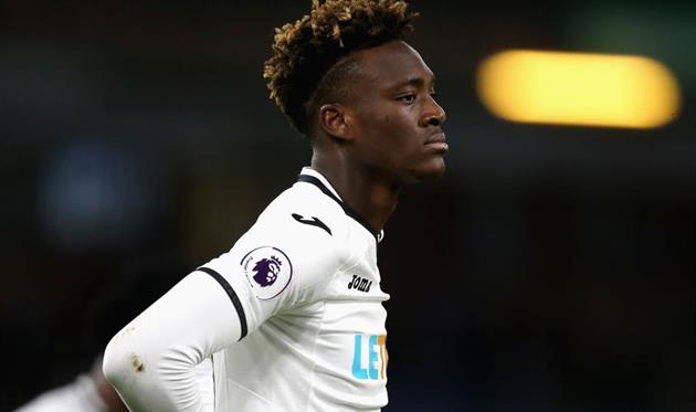 Тэмми Абрахам – молодой талант Челси, играющий за Суонси. Фото: Getty Images