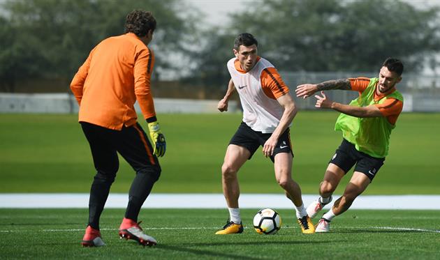 Сергей Кривцов (с мячом), фк шахтер