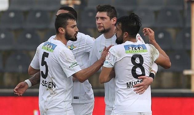 Гол Селезнева принес ничью Акхисару