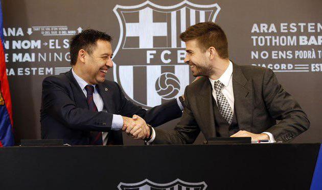 Жерар Пике (справа), твиттер барселоны