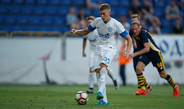 Артем Довбик, фото фк днепр