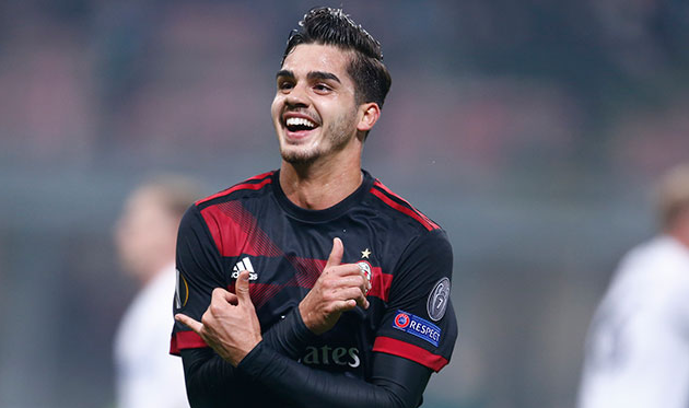 Андре Силва, acmilan.com
