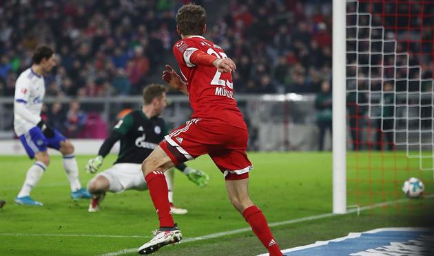 Томас Мюллер забивает победный мяч, Getty Images