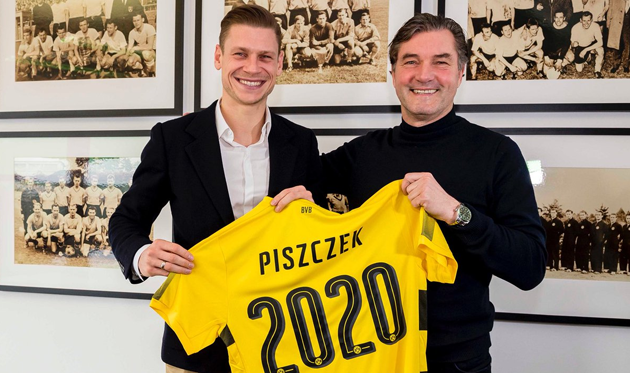 Лукаш Пищек (слева), bvb.de