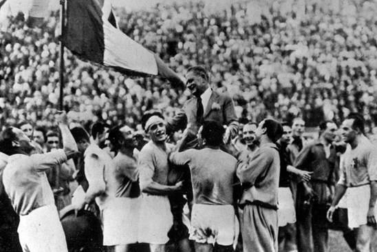 Перемога Скуадри Адзурри на чемпіонаті світу 1934 року, fifa.com