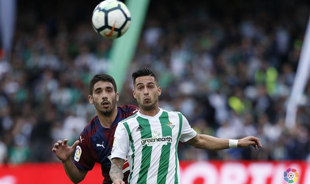 Бетис - Эйбар, фото: twitter.com/SDEibar