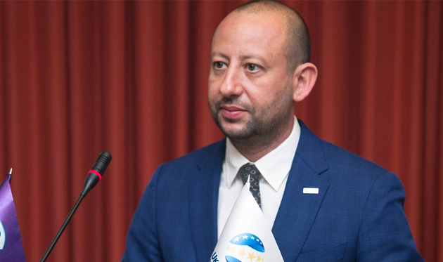 ВЛАДИМИР ГЕНИНСОН, UPL.UA