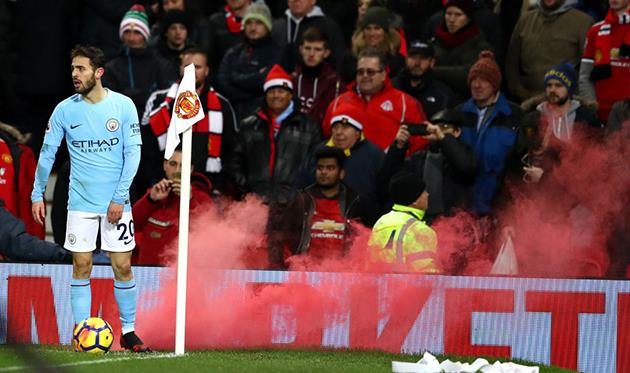 Бернарду Силва и фаер, getty images