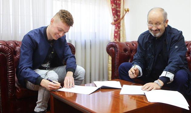 Цыганков продлил контракт с Динамо на 5 лет