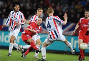 В атаке Рой Бееренс, sc-heerenveen.nl