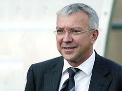 Юрий Белоус