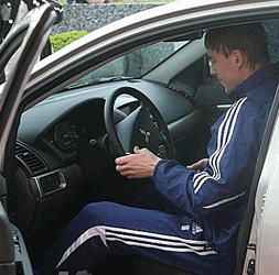 Макс за рулем, фото fcdynamo.kiev.ua