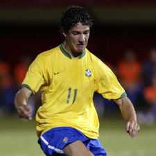 Алешандре Пато