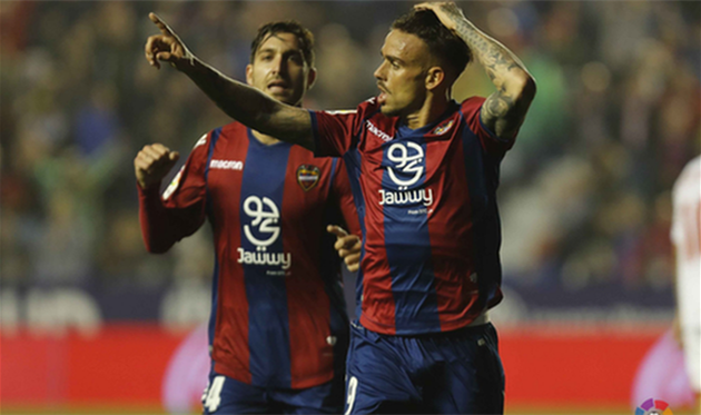 рохер марти открыл счет в матче, laliga.es