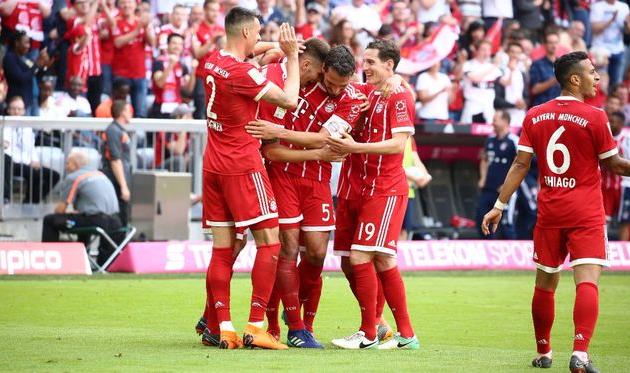 Радость игроков Баварии, twitter.com/fcbayern
