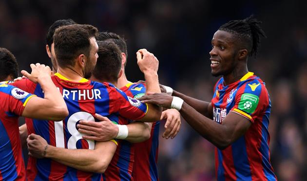 Кристал Пэлас разгромил Лестер, twitter.com/premierleague