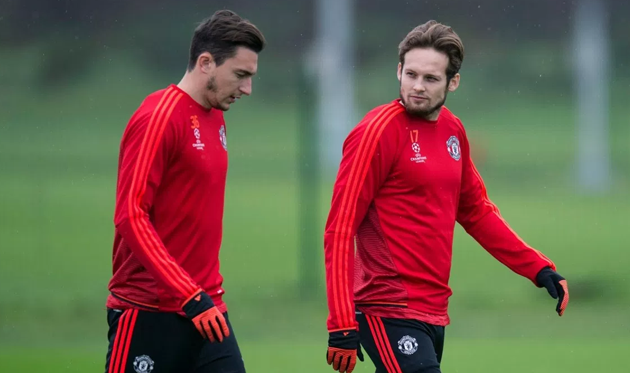 Маттео Дармиан и Дэйли Блинд, manutd.com