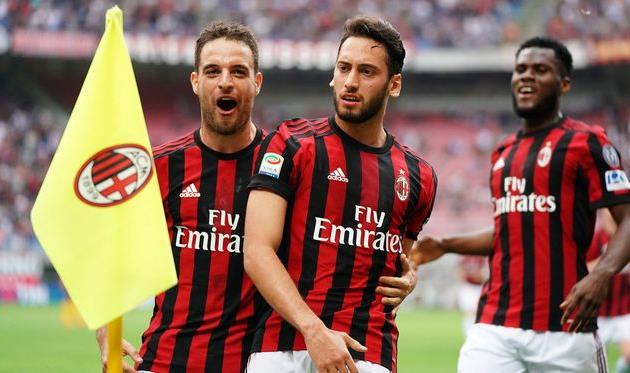 Радость игроков Милана, twitter.com/acmilan