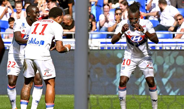 Лион одолел Труа, twitter.com/OL