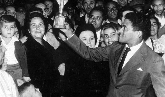 Футбольні мундіалі: від великого до смішного. Частина VІІ.  Шпак для Гаррінчі