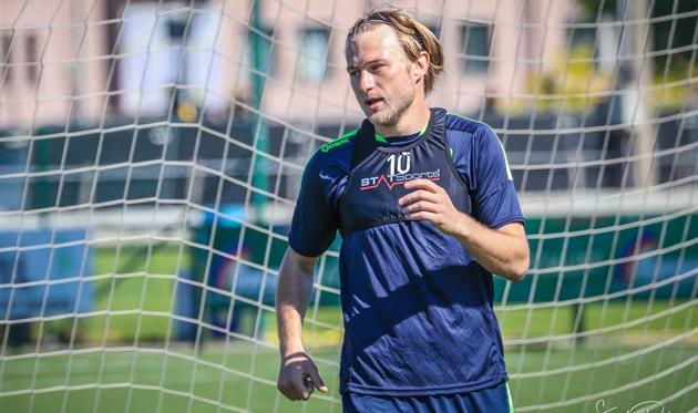 Роман Безус