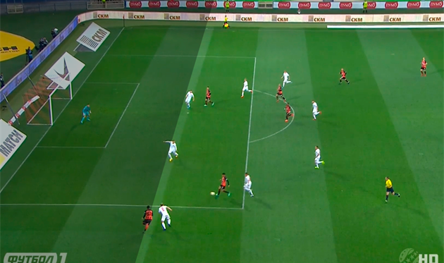 Стоп-кадр из матча Шахтер - Верес