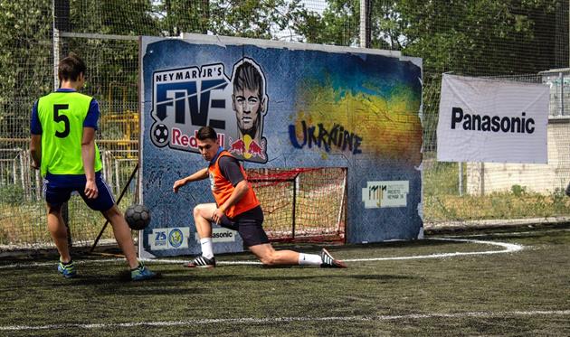 В Днепре определили финалистов футбольного соревнования Red Bull Neymar Jr's Five!