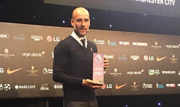 Гвардиола стал лучшим тренером года в АПЛ