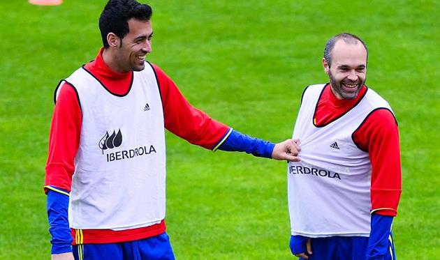 Серхио Бускетс и Андрес Иньеста, Getty Images