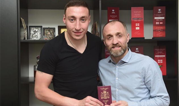 Заури Махарадзе теперь может выступать за сборную Грузии, фото Федерации футбола Грузии