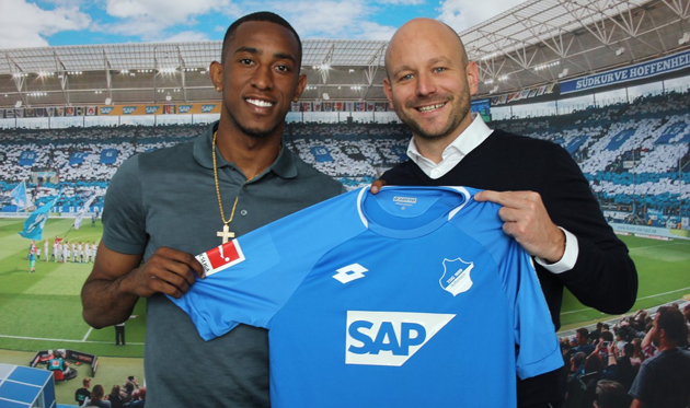 Джошуа Бренет (слева), achtzehn99.de