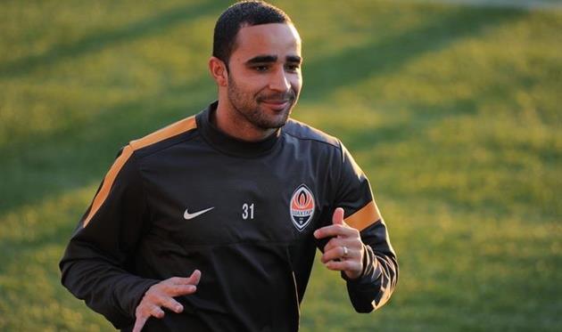 Выберите лучшего левого защитника УПЛ по итогам сезона-2017/18