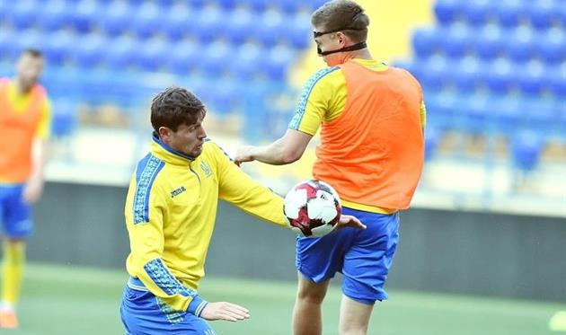 Евгений Селезнев (слева), фото Павла Кубанова, ФФУ