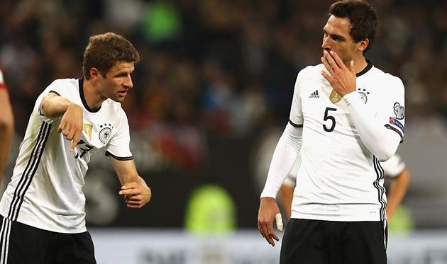 Томас Мюллер и Матс Хуммельс, Getty Images
