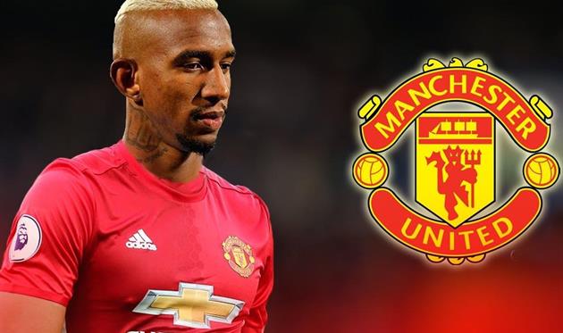 МЮ предложил Бенфике 40 млн евро за Талиску