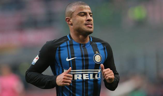 Тоттенхэм хочет перехватить у Интера Рафинью