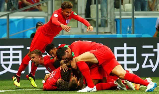 англичане празднуют успех, getty images