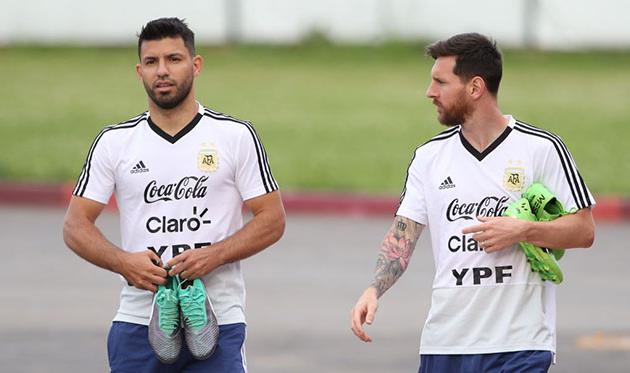 Серхио Агуэро и Лионель Месси должны обеспечить голы в этом матче, Getty Images