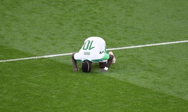 Мане признан лучшим игроком матча Япония — Сенегал