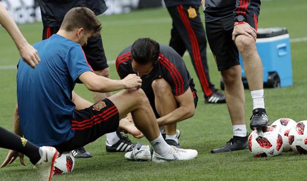 Жерар Пике (слева) травмировался на тренировке, фото: marca.com