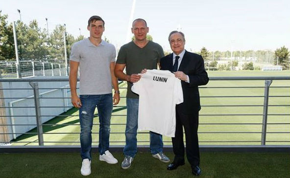 Андрей Лунин (слева)